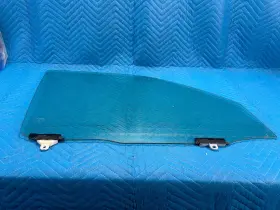 68101-60311 Lexus Lx470 Front Passengers Door Window Glass 2004 2005 2006 2007 Oem 68101-60311 Lexus Lx470 Front Passengers Door Window Glass 2004 2005 2006 2007 Oem