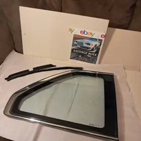 284-04854l Lincoln Right Rear Passeng Side Quarter Glass And Chrome Oem 1984-1992 Mark Vii 284-04854l Lincoln Right Rear Passeng Side Quarter Glass And Chrome Oem 1984-1992 Mark Vii