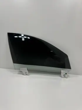 670101579 Maserati 14-22 Ghibli M157 Front Right Side Door Window Glass Oem