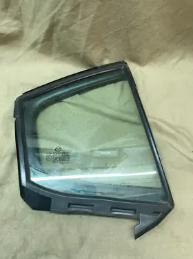43r-000070 Mazda 2014-2018 3 Rear Right Quarter Glass Assembly / E000472