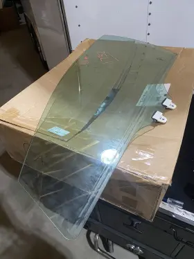 43r-008612 Mazda 2007-2012 Cx-9 3.7l Gas Front Door Left Driver Side Window Glass Oem