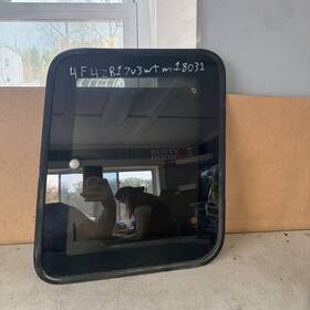 Mazda As3-fm-m202 1998 B3000 Passenger Right Side Quarter Glass