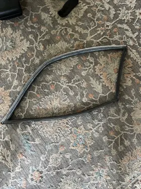 A1236701039 Mercedes W123 Wagon Rear Right Cargo Window Rubber Seal 1236701039 300td