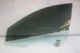 277-59590l Mercedes-benz 2016 Cla250 C117 Left Driver Side Front Door Glass Window