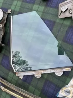 78240002 Mercedes-benz C107 380sl 450sl Left Drivers Rear Quarter Window