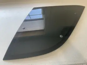 A1636700450 Mercedes-benz 1998-2003 Ml320 Right Quarter Vent Window Glass A1636700450 Mercedes-benz 1998-2003 Ml320 Right Quarter Vent Window Glass