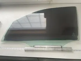 A1637200118 Mercedes-benz 1998-2003 Ml320 Left Front Window Glass Oem Part A1637200118 Mercedes-benz 1998-2003 Ml320 Left Front Window Glass Oem Part