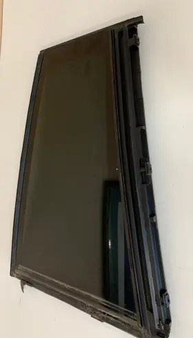 A1667300755 Mercedes-benz 13-16 Gl450 Gl550 X166 Rear Right Side Door Vent Glass Window Rh Oem