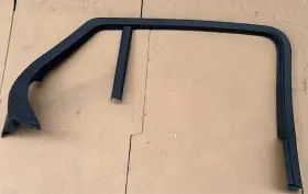 A1677370500 Mercedes-benz 20-25 W167 Gle-class Rear Left Driver Window Trim Black Oem