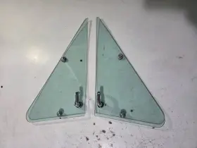 5919gt Mopa 1985 - 1991 Ram Van B250 Front Left And Right Door Vent Glass Window With Screws 5919gt Mopa 1985 - 1991 Ram Van B250 Front Left And Right Door Vent Glass Window With Screws