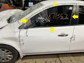 25260gt Nissan 13-19 Versa Sedan Driver Left Front Door Glass Window Only