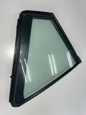 467m35t2 Nissan 2019-2021 Altima Rh-rear Door Vent Glass Oem Dot 467m35t2 Nissan 2019-2021 Altima Rh-rear Door Vent Glass Oem Dot
