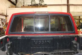 79700-8z400 Nissan 98-00 Frontier Rear Back Glass Local Pick Up Only 79700-8z400 Nissan 98-00 Frontier Rear Back Glass Local Pick Up Only