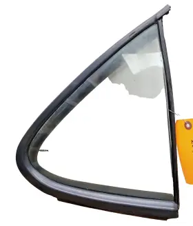 82303-4z000 Nissan 823034z000 2000 2006 Sentra Rear Right Vent Window Glass Oem