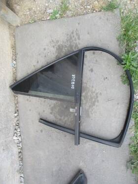 Pontiac 279-302r 05-10 G6 Sedan Rh Rear Door Vent Glass