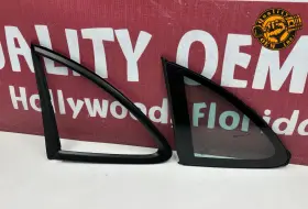 974845297d Porsche 2018-2023 Panamera Turismo Rear Left Quarter Window Glass With Molding Oem 974845297d Porsche 2018-2023 Panamera Turismo Rear Left Quarter Window Glass With Molding Oem