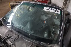 99654190104 Porsche Local Pickup Front Window Glass 911 Carrera Cabrio 996 2004 99654190104 Porsche Local Pickup Front Window Glass 911 Carrera Cabrio 996 2004