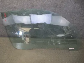 99754251200 Porsche 2005-2012 911 997 Coupe Right Door Glass Window