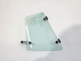 284-50952 Saab 1970 71 72 73 1974 Sonett Oem Right Rear Quarter Glass 284-50952 Saab 1970 71 72 73 1974 Sonett Oem Right Rear Quarter Glass