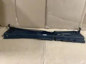 25811886 Saturn 2007 Outlook Xe Air Inlet Grille Panel Oem
