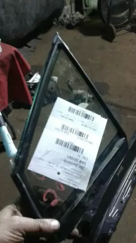 280-58079l Subaru Wrx 2019 Front Door Vent Glass