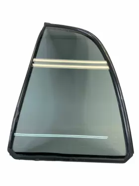 84675-65d Suzuki 99-05 Grand Vitara Rear Left Door Fixed Quarter Window Glass