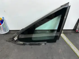 1026839-00 Tesla 2012 - 2020 Model S Rear Right Rh Passenger Side Quarter Window Glass Oem 1026839-00 Tesla 2012 - 2020 Model S Rear Right Rh Passenger Side Quarter Window Glass Oem