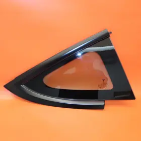 1514979-00-c Tesla Model 3 Quarter Glass Right Rear 2017 2018 2019 2020 2021 Oem 1514979-00-c Tesla Model 3 Quarter Glass Right Rear 2017 2018 2019 2020 2021 Oem