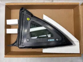 1673553-00-b Tesla Oem 2020 2021 2022 Model Y Rear Left Door Quarter Glass Black