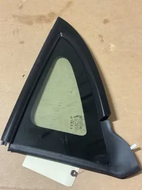1915483-01-c Tesla Oem 2024 Model 3 Highland Rear Left Quarter Glass