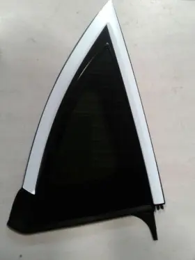 284.ts1l20 Tesla Y 2020 Quarter Glass