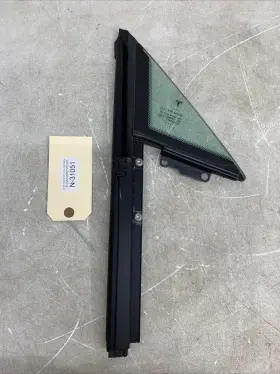 6006544-00-f Tesla 12-20 S Front Right Door Window Corner Quarter Glass With Seal 31051 B100