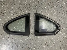 62710-14290 Toyota Oem Supra 1993-1998 Jza80 Mk4 Quarter Glass 2 Piece Set 62710-14290 Toyota Oem Supra 1993-1998 Jza80 Mk4 Quarter Glass 2 Piece Set