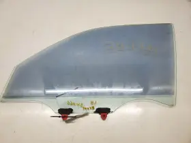 68102-06010 Toyota Camry Sedan Front Left Door Glass Without Bronze 1992-1996