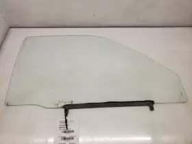 68111-89119 Toyota Pickup Front Door Glass 1989-1995