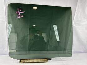 Toyota 68113-35070 Rear Right Side Door Window Glass For 1996-1998 4runner