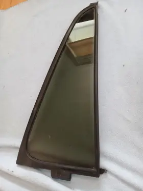 68188-89101 Toyota 1990 - 1995 4runner Rear Right Passenger Side Window Glass With Gasket