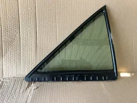 68188-aa010 Toyota 02 03 05 06 Camry Rear Right Door Quarter Vent Window Glass 68188-aa010 Toyota 02 03 05 06 Camry Rear Right Door Quarter Vent Window Glass