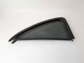 68189-35010 Toyota 1996-2002 4runner Rear Left Side Door Vent Window Glass Oem