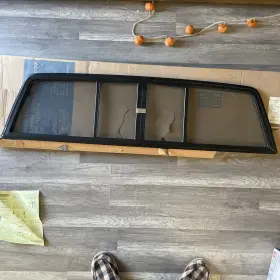 Toyota 688958932583 Prestige Cab Rear Sliding Window Back Glass Slider Oem Read Description See Pics