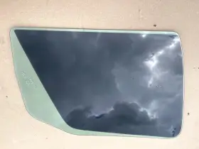 A9067250310 Toyota 2022 Mercedes-benz Sprinter Front Door Window Glass Right Side Tinted Tint Oem A9067250310 Toyota 2022 Mercedes-benz Sprinter Front Door Window Glass Right Side Tinted Tint Oem