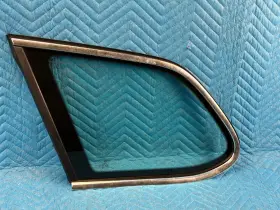 1k9845297bb Volkswagen Oem Vw Jetta Sportwagen Quarter Window Glass With Chrome Moulding Lh 2010-2014 1k9845297bb Volkswagen Oem Vw Jetta Sportwagen Quarter Window Glass With Chrome Moulding Lh 2010-2014