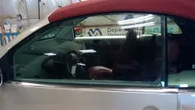 277-59176l Volkswagen Driver Left Front Door Glass Convertible Fits 04-10 Beetle 104766
