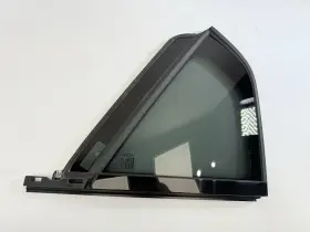 32244806 Volvo Xc40 Rear Right Passenger Side Quarter Window Oem 2019 - 2025 32244806 Volvo Xc40 Rear Right Passenger Side Quarter Window Oem 2019 - 2025