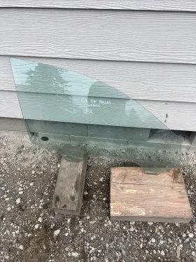 10.22.21.20 Vw 277-58506 1998 - 2005 Volkswagen Passat Window Glass Door Front Right Passenger Side Oem