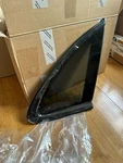 New 2015-2024 Porsche Macan Rear Right Passenger Side Quarter Window Glass Oem. Price: $350.00.