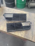Corvette Orig 73-74 Front Park Light Outer Metal Grille Lh Rh Gm # 331835 331836 Used. Price: $199.99.
