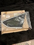 2013-2018 Hyundai Santa Fe Sport 87820-2W010 Glass & Moulding Assembly-quarter New. Price: $119.99.