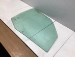 Jeep Liberty 2008 2012 Front Right Passenger Side Door Window Glass Factory Used. Price: $86.36.