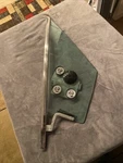 1975-1979 Lincoln Continental Vent Window Glass Track Guide Rh Front Oem Used. Price: $450.00.